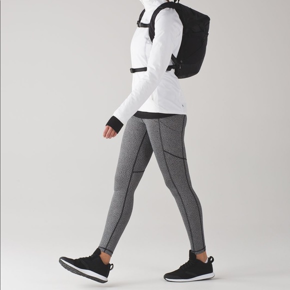 Lululemon Speed Tight V Reflective - Picture 5 of 5